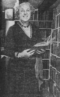 hastingsinherbookshop.jpg (359014 bytes)